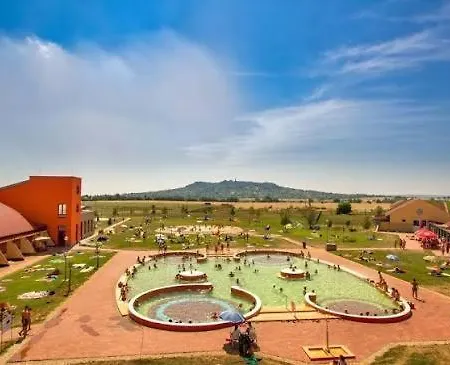 Сasa de vacaciones Authentic With Large Garden *