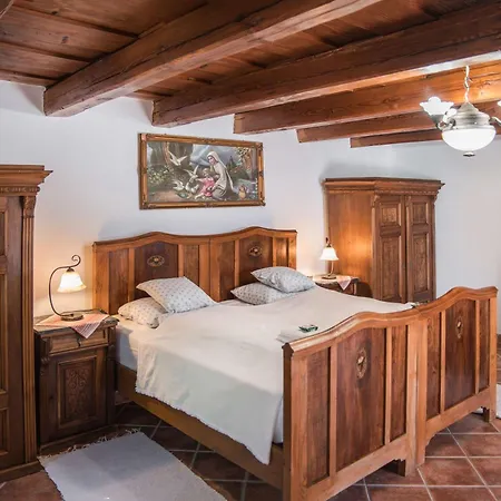 Authentic With Large Garden