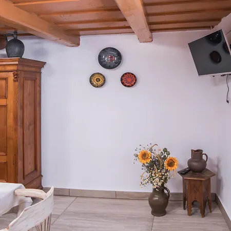 Holiday home Authentic With Large Garden