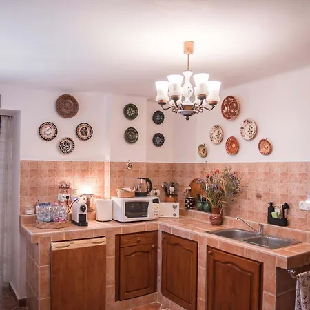 Authentic With Large Garden