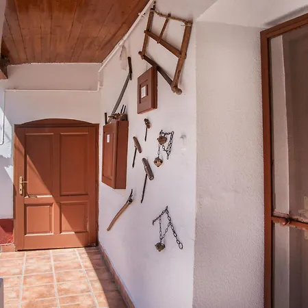 Authentic With Large Garden *